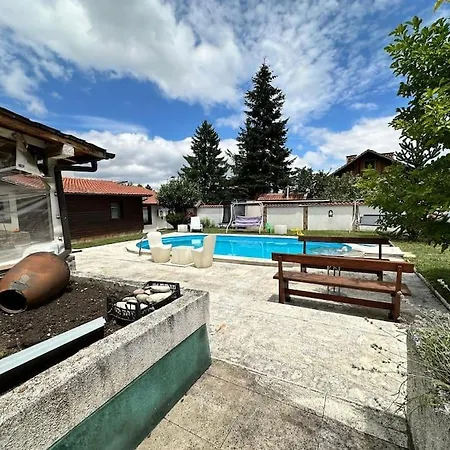 Lea House With Swimming Pool In Vitosha Mountain